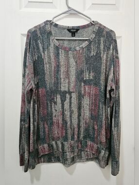 Simply Vera Vera Wang Heather Gray Knit Top with Subtle Pink Accents